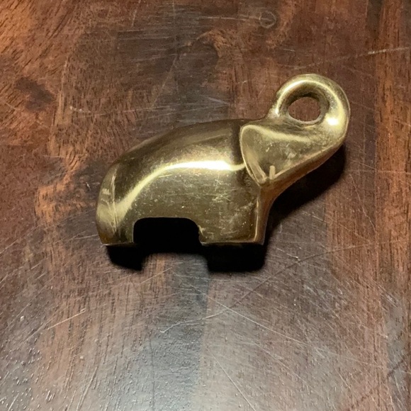 Brass Elephant Paperweight Made in Korea - Picture 4 of 6